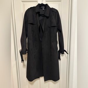Forever 21 Women’s Trench Coat. Black. Size Small